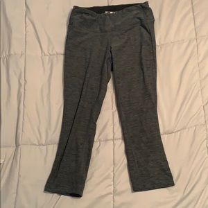 New balance cropped gray leggings